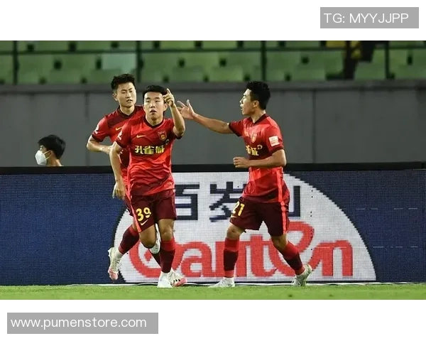 印第安人队与小熊队激战正酣谁将赢得这场精彩对决