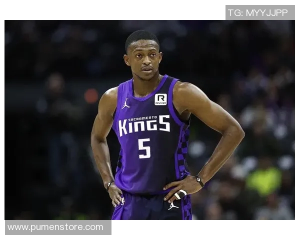 德阿隆福克斯的崛起之路：从新秀到NBA明星的奋斗故事